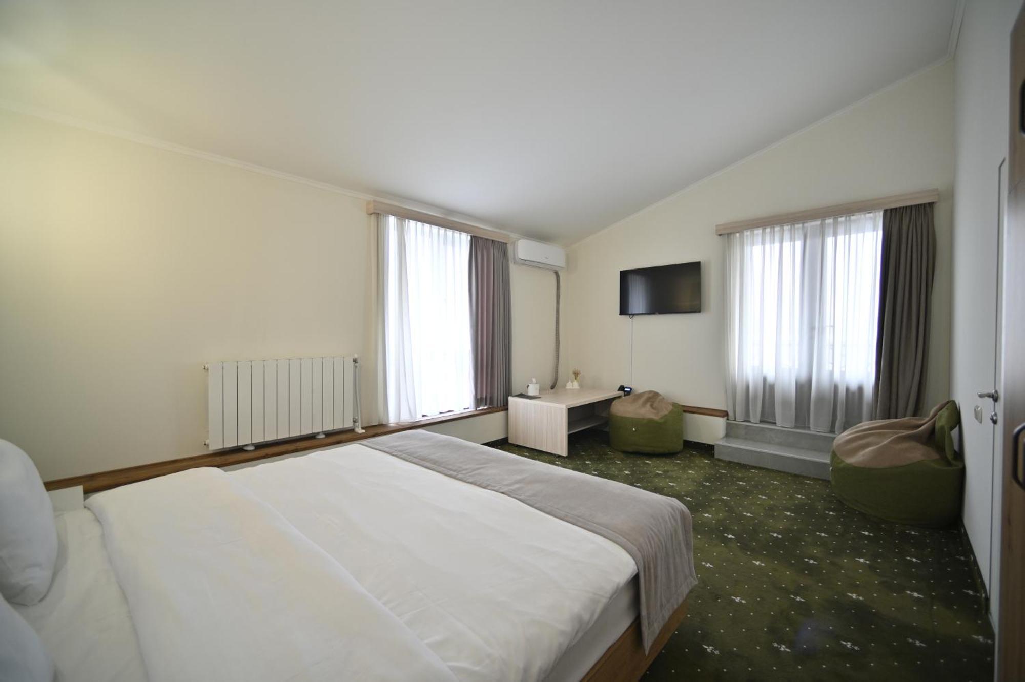 Colette Hotel Γιερεβάν Εξωτερικό φωτογραφία