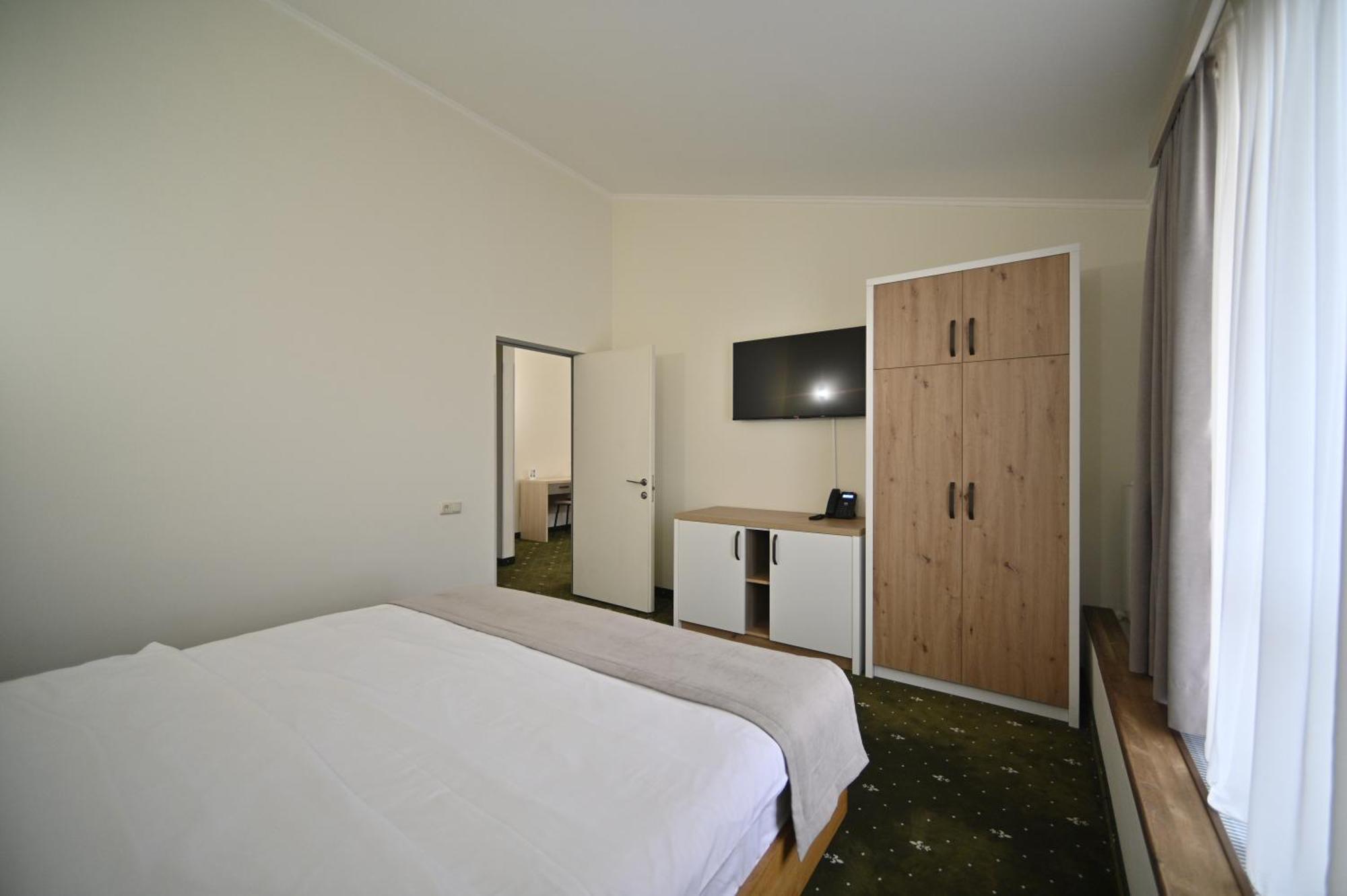 Colette Hotel Γιερεβάν Εξωτερικό φωτογραφία